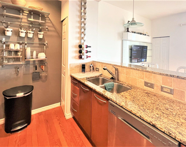 511 Lucerne Avenue - Photo Thumbnail 7