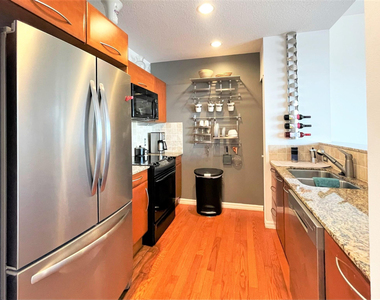 511 Lucerne Avenue - Photo Thumbnail 6