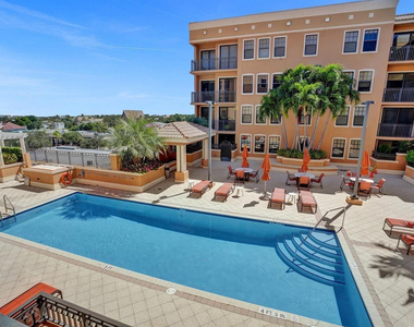 511 Lucerne Avenue - Photo Thumbnail 1