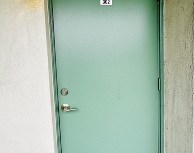 1333 E Hallandale Beach Boulevard - Photo Thumbnail 2