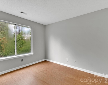 9531 University Terrace Drive - Photo Thumbnail 12