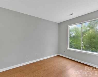 9531 University Terrace Drive - Photo Thumbnail 10