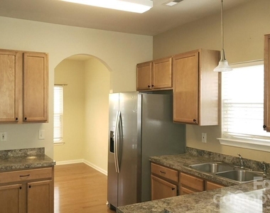 19637 Denae Lynn Drive - Photo Thumbnail 2