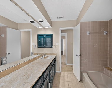 1606 Treehouse Lane - Photo Thumbnail 26