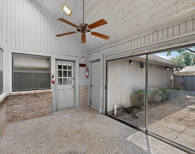 1606 Treehouse Lane - Photo Thumbnail 33