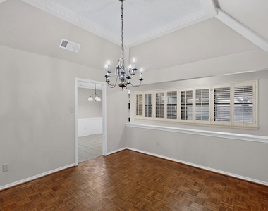 1606 Treehouse Lane - Photo Thumbnail 3