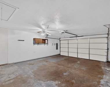 1606 Treehouse Lane - Photo Thumbnail 32