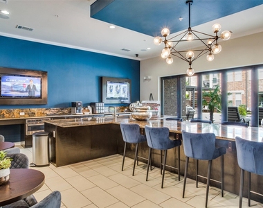 4200 Broadway Avenue - Photo Thumbnail 10