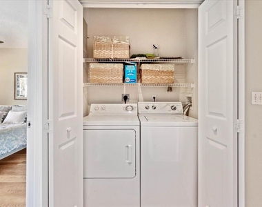 11720 Saint Andrews Place - Photo Thumbnail 22