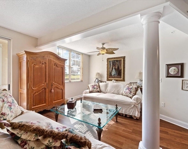 11720 Saint Andrews Place - Photo Thumbnail 10