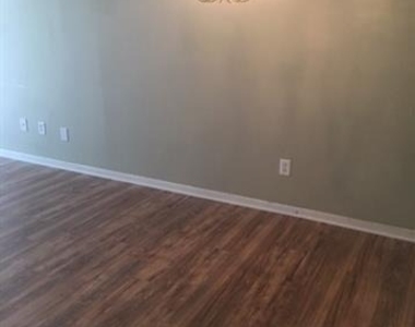 2937 Heathstead Place - Photo Thumbnail 5