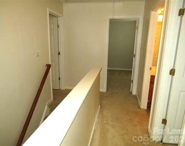 2738 Highland Park Drive - Photo Thumbnail 14