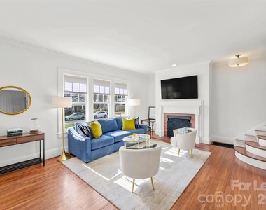 2023 Greenway Avenue - Photo Thumbnail 1
