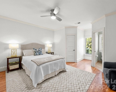 2023 Greenway Avenue - Photo Thumbnail 11