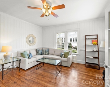 2023 Greenway Avenue - Photo Thumbnail 6