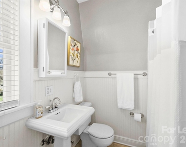 2023 Greenway Avenue - Photo Thumbnail 17