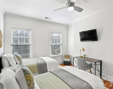2023 Greenway Avenue - Photo Thumbnail 16