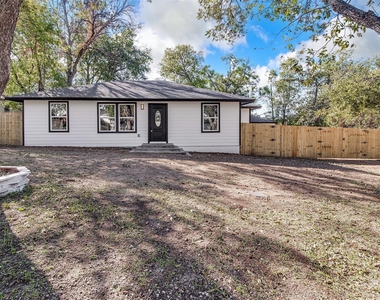 5305 Purdue Avenue - Photo Thumbnail 1