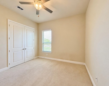 2645 Walnut Creek Lane - Photo Thumbnail 20