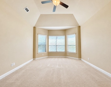 2645 Walnut Creek Lane - Photo Thumbnail 15