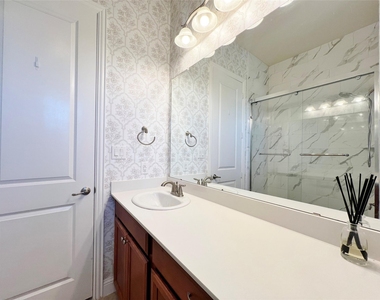 2645 Walnut Creek Lane - Photo Thumbnail 22