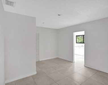 8240 Nw 1st Place - Photo Thumbnail 15