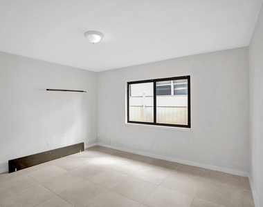 8240 Nw 1st Place - Photo Thumbnail 26