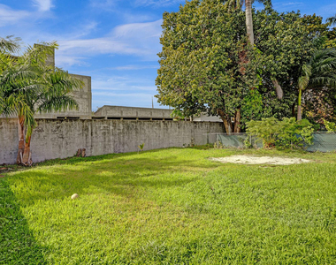 8240 Nw 1st Place - Photo Thumbnail 42