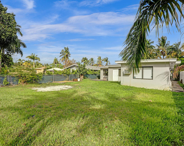 8240 Nw 1st Place - Photo Thumbnail 43