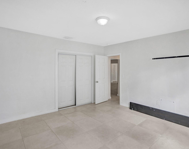 8240 Nw 1st Place - Photo Thumbnail 25