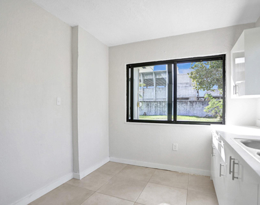 8240 Nw 1st Place - Photo Thumbnail 31