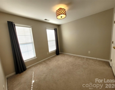 2728 Sunberry Lane Nw - Photo Thumbnail 18