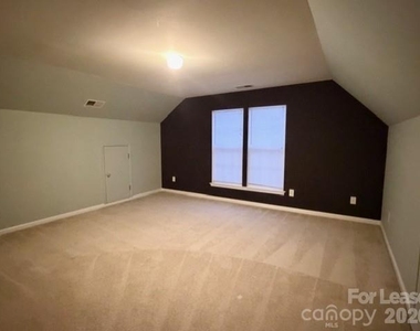 2728 Sunberry Lane Nw - Photo Thumbnail 22