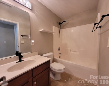 2728 Sunberry Lane Nw - Photo Thumbnail 19