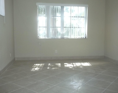770 Se 2nd Avenue - Photo Thumbnail 7