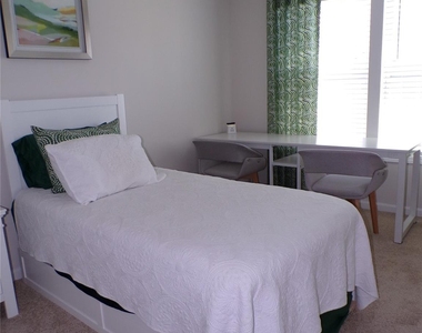 63 Creekview Road - Photo Thumbnail 21