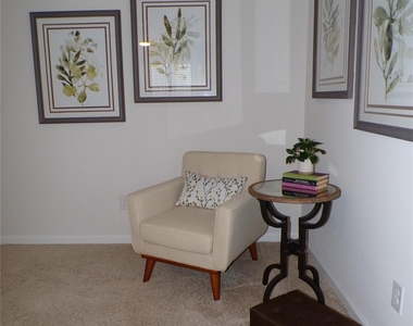 63 Creekview Road - Photo Thumbnail 16