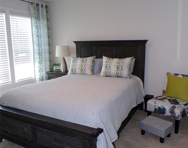63 Creekview Road - Photo Thumbnail 20