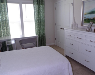 63 Creekview Road - Photo Thumbnail 22
