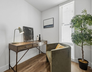 5633 Live Oak - Photo Thumbnail 2