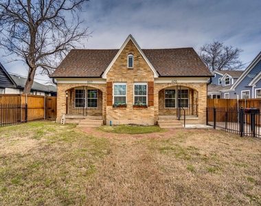 607 W Page Avenue - Photo Thumbnail 1