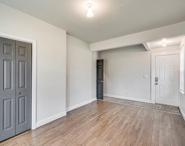 607 W Page Avenue - Photo Thumbnail 12