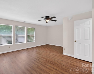 458 Settlers Ridge Drive - Photo Thumbnail 18