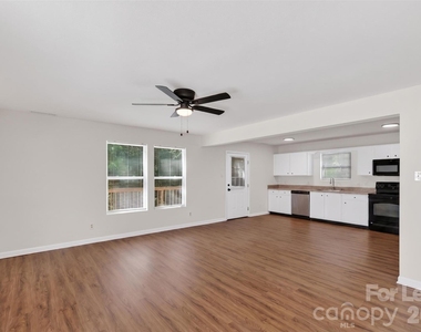 458 Settlers Ridge Drive - Photo Thumbnail 8