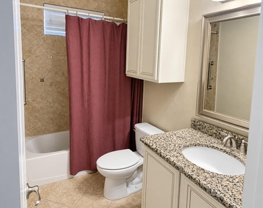 2201 Petunia Lane - Photo Thumbnail 9