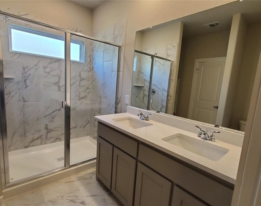 1208 Anderson - Photo Thumbnail 15