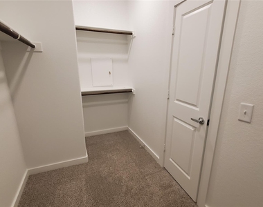 1218 Anderson Drive - Photo Thumbnail 17