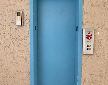 729 Lori Drive - Photo Thumbnail 10