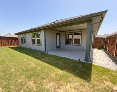 11333 Pecan Creek - Photo Thumbnail 3