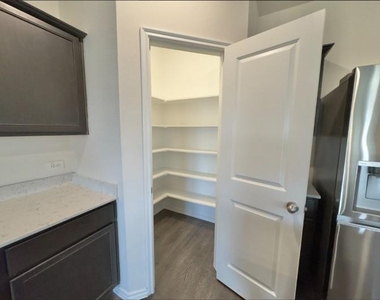 11333 Pecan Creek - Photo Thumbnail 29